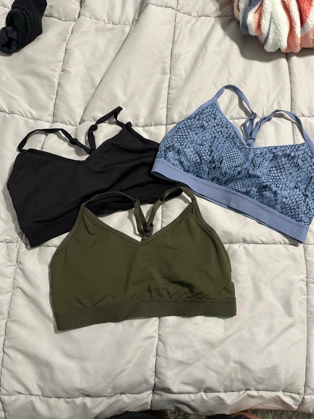 3 Sports bras